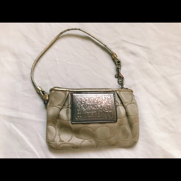 Coach Handbags - Coach Wrislet